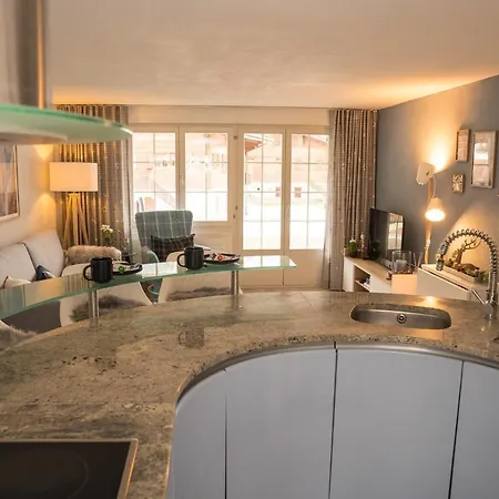 Spitzhorn - Your Peak Getaway - Private Terrasse & Gratis Parkplatz *