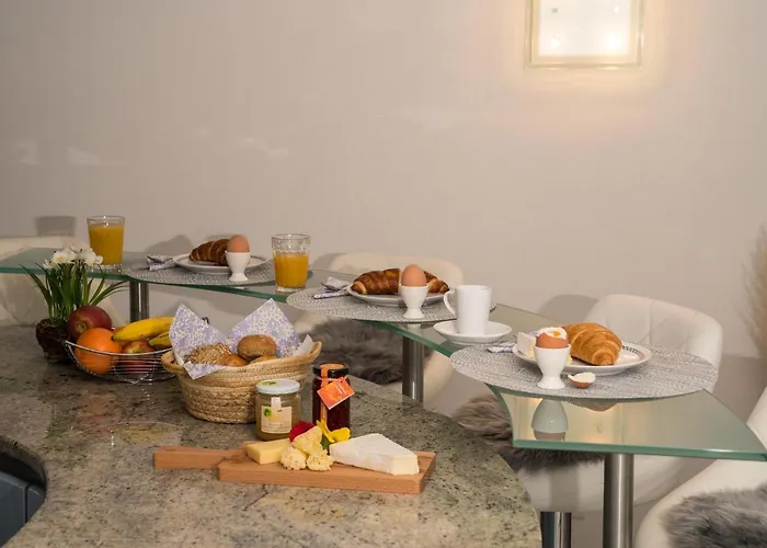 Spitzhorn - Your Peak Getaway - Private Terrasse & Gratis Parkplatz *