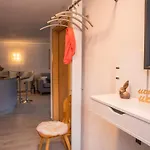 Spitzhorn - Your Peak Getaway - Private Terrasse & Gratis Parkplatz *