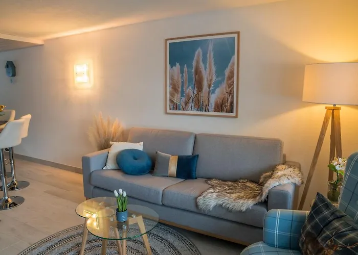 Spitzhorn - Your Peak Getaway - Private Terrasse & Gratis Parkplatz Lägenhet *
